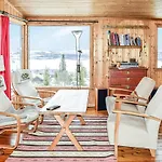 2 Bedroom Beautiful In *